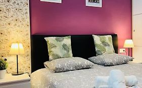 New Camp Nou Apartment/Diret Airport,Beautiful